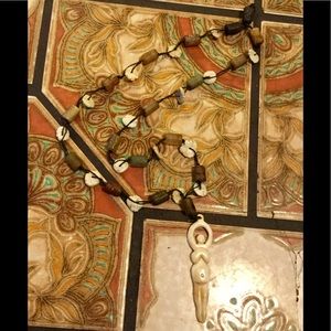 Fertility Goddess Woman Cream/brown Necklace